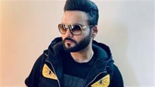 Kulbir Jhinjer's lastest track 'Duniya' out now