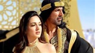 Akshay Kumar & Kiara Advani give a new 'My Burj Khalifa Dance' challenge to fans!
