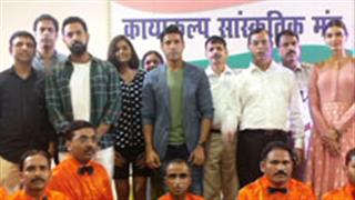 Lucknow Central cast welcomed at Adarsh Jail in Lucknow!