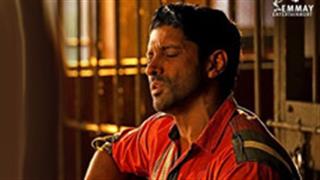OMG! The total cost of Farhan Akhtar's costumes for Lucknow Central is Rs. 5000 