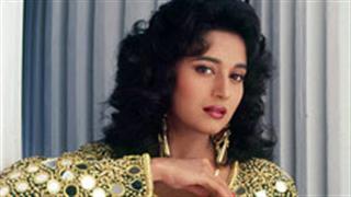 Finally, Madhuri's 'Dedh Ishqiya' on the floor, cast excited