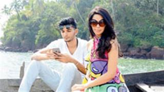 Mallika Sherawat clicked in Goa with a mystery man