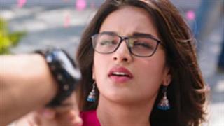 Nidhhi Agerwal goes de-glam for her upcoming Telugu film Savyasachi