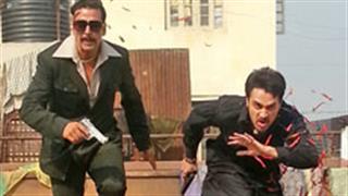 Few screens for Akki's film this Eid due to SRK biggie?