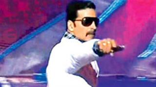 अक्षय ने अल पेसिनो को 'द गॉडफादर' की याद दिलाई