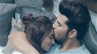 Love Birds Mahira Sharma and Paras Chabra take this step together, give us couple goals!