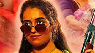 Critics hail Sanya Malhotra as a Pataakha performer!