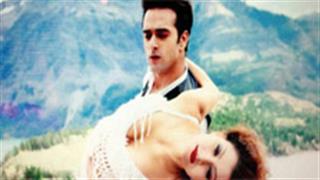 Pulkit, Urvashi shoot intimate scenes in 'high' spirits