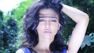 Radhika Apte in research mode 