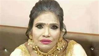 रानू मोंडल की भारी मेकअप के साथ फोटो वायरल, इन्टरनेट पर बने मीम!