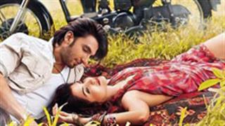 Oh Really? Anushka still protective about Ranveer