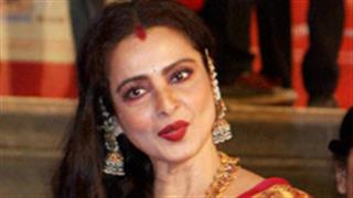 Too close to reality? Here's why Rekha opted out of 'Fitoor'