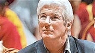 Richard Gere Enjoys Indian Food  In Udaipur