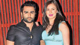 Baby girl for Sachiin and Raina Joshi