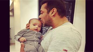Cute click! 'Mamu jaan' Salman Khan kisses nephew Ahil