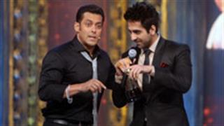 Salman takes singing lessons from Ayushman 