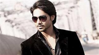 Salman Yusuff Khan injured