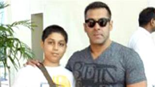Salman Khan's special gesture for a young fan