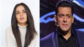 Jasmin Bhasin's candid interaction with Salman Khan won our heart!