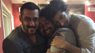 Salman Khan parties with his 'London Dreams' co-stars