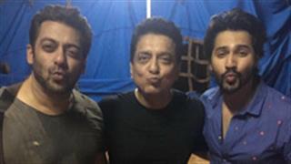 Sajid Nadiadwala strikes a perfect pose with Judwaa 1 & Judwaa 2