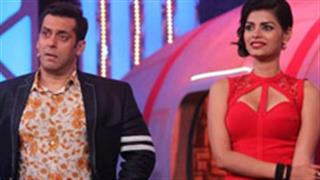 Bigg Boss 8: Salman saved Sonali from getting evicted on the last moment!