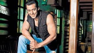 Despite spat, Salman only wants Sanjay Dutt as his dad!