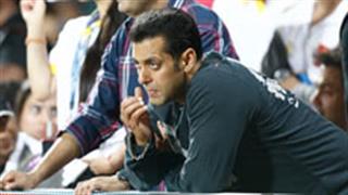 Desi Icebucket Challenge: Modi nominates Salman for Clean India campaign