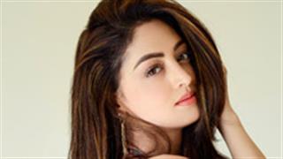 Sandeepa Dhar to grace the virtual runway for Kaveri at Lakme Fashion Week