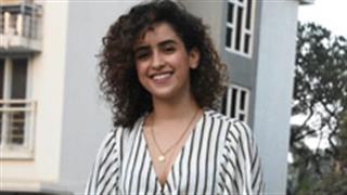 Sanya Malhotra celebrates her birthday with Paparazzi