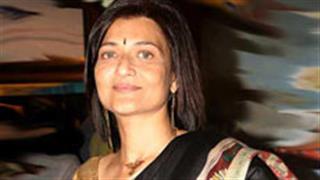 Sarika proud of daughters Shruti, Akshara's work
