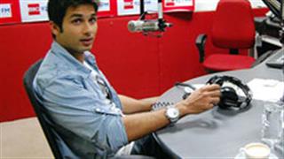 Shahid's fan fare scales new heights