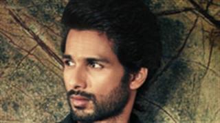 'Aankhen 2' makers gunning for Shahid Kapoor after John Abraham's exit?