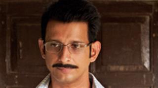 '3 Storeys' marks the first collaboration of Sharman Joshi and Excel Entertainment