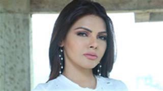 Sherlyn Chopra encourages her fans to vote!