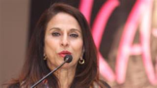 Sena protests outside Shobhaa De home