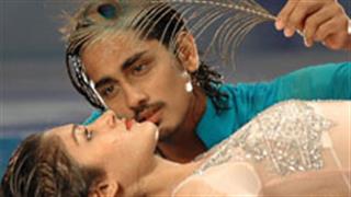 Siddharth turns 33