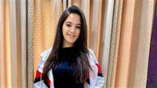 Tiktok star Siya Kakkar commits suicide at the age of 16!