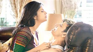 Sandeep Kulkarni and Siya Patil get intimate