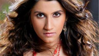 Who will be Smiley Suri's Valentine?