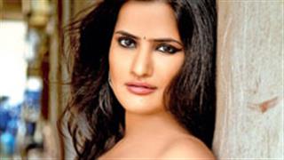 Sona talks about 'Talaash' song 'Jiya Lage Na'
