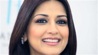 Fighting hammer and tongs, Bendre posts a note for son! 
