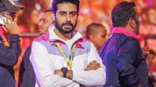Abhishek Bachchan gets candid with Jaipur Pink Panthers family, here are more details!