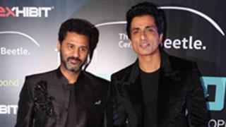 Sonu Sood and Prabhu Deva walks the ramp for Designer Rajat Tangri at Tech Fashion Tour 2016