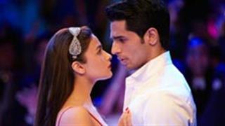 Sidharth & Alia's chemistry goes on!