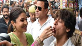 Wow! Shah Rukh Khan now has a Banarasi paan named after him!