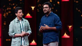 Shah Rukh Khan does his bit to reduce plastic pollution on Ted Talks India Nayi Baat