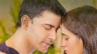 Gautam and Pankhuri Rode unite for a soulful and romantic music video, Sun Le Zara! Check out their mesmerizing poster!