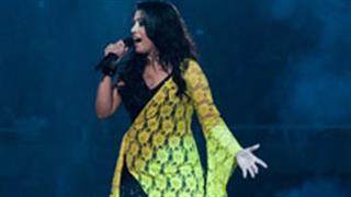 Slim Sunidhi to flaunt Rs.300,000 outfit!