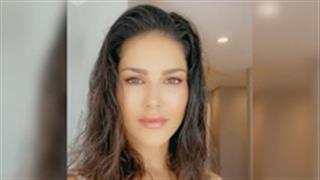 Sunny leone pouts away the pandemic in her latest Instagram post!
